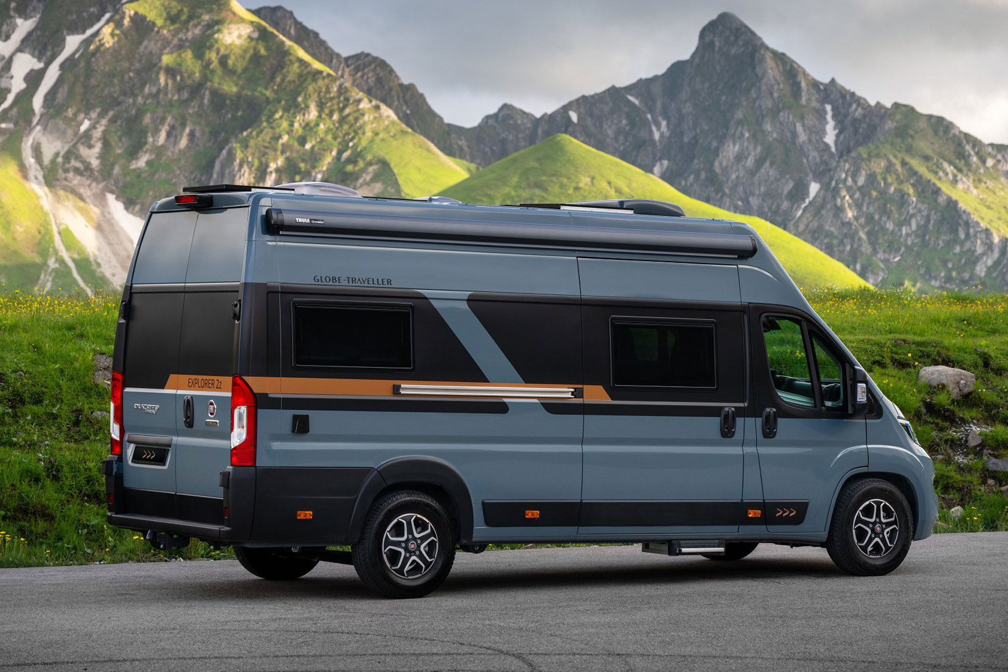 Globe-Traveller-EplorerZ