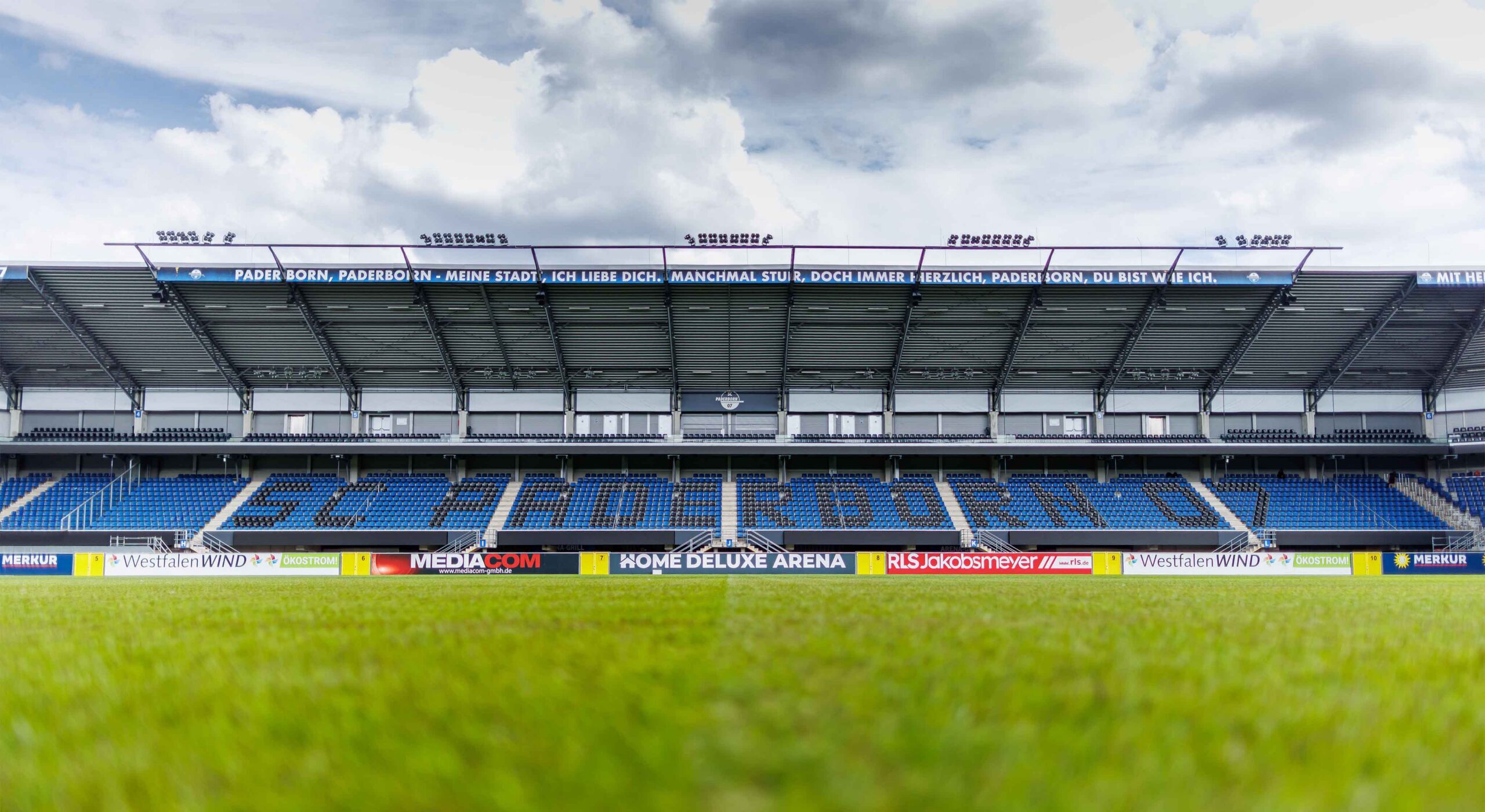 Home Deluxe Arena Paderborn