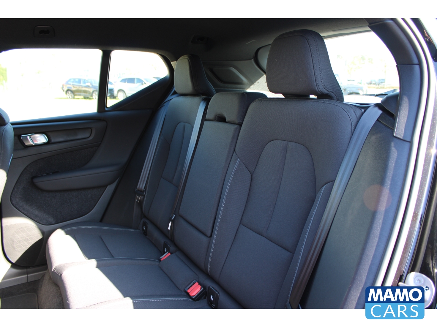 Fahrzeugabbildung Volvo XC40 Plus Pure Electric Single-Motor Allwetter/Kamera/1. Hand