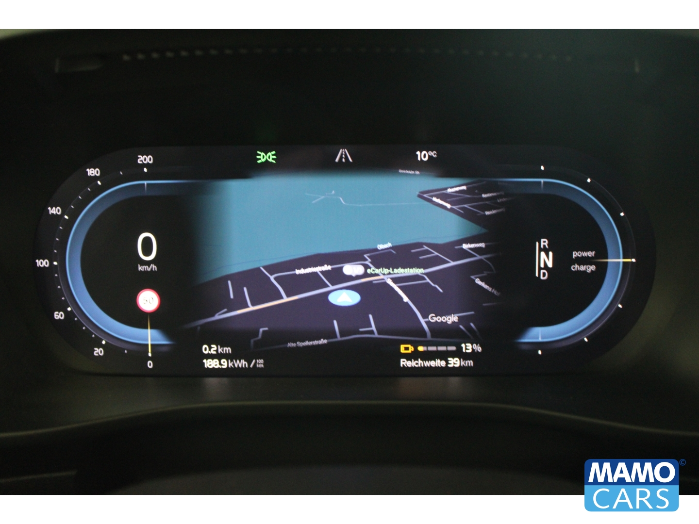 Fahrzeugabbildung Volvo XC40 Plus Pure Electric Single-Motor Allwetter/Kamera/1. Hand