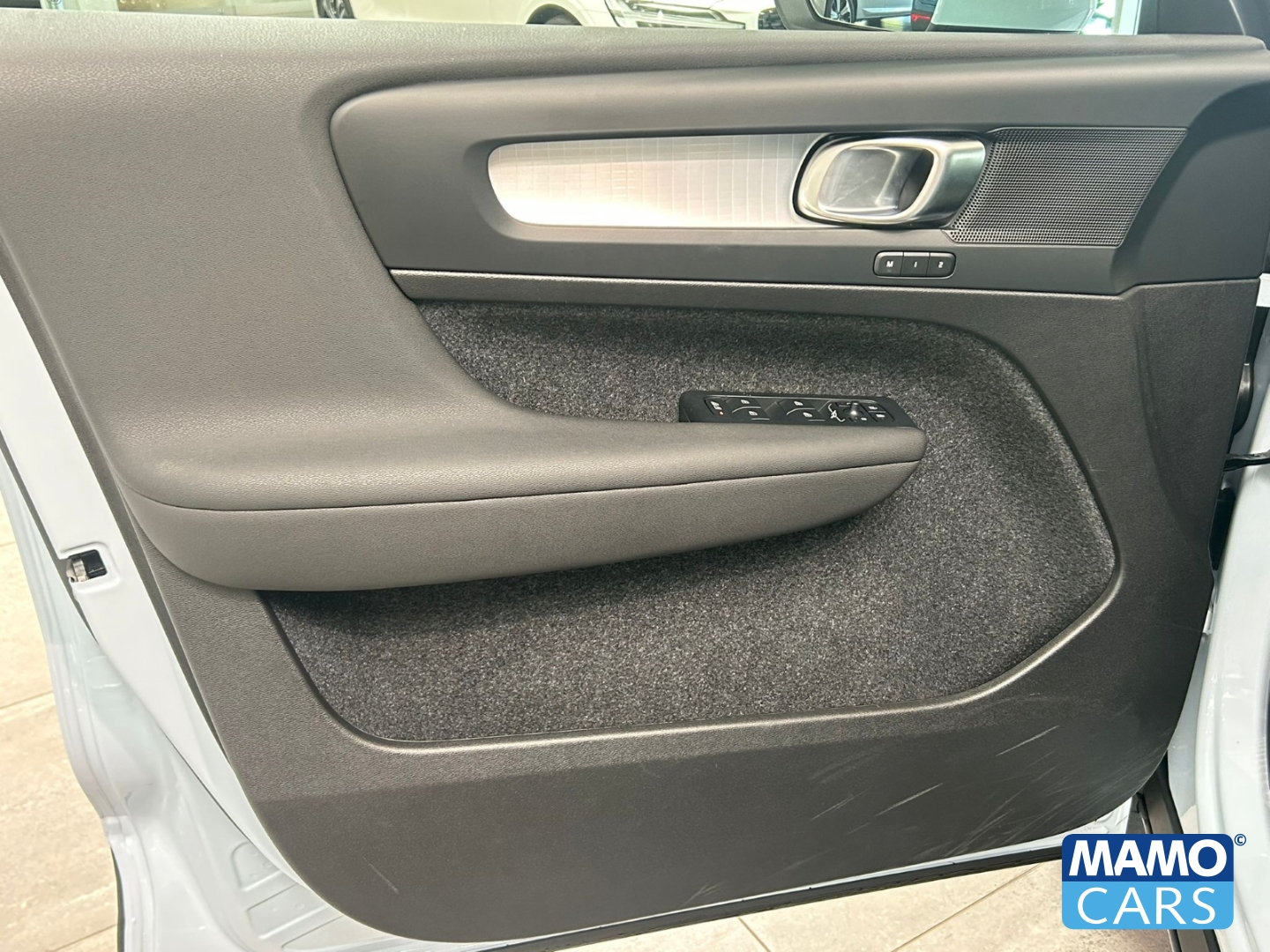 Fahrzeugabbildung Volvo XC40 B3 Core ACC/BLIS/SHZ/LHZ/GOOGLE