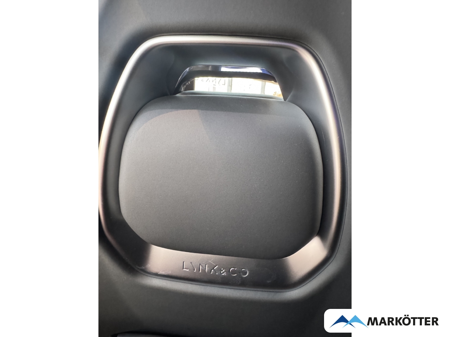 Fahrzeugabbildung Lynk & Co 01 More/ Vollausstattung/ Plug In Hybrid/1.5 TD PHEV 206 kW More