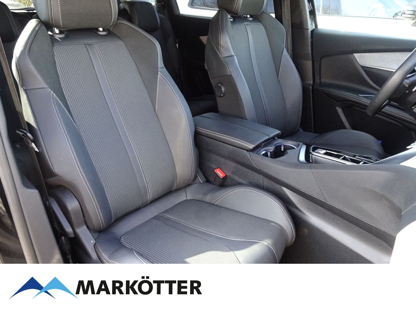 Fahrzeugabbildung Peugeot 5008 GT 7-Sitzer/Navi/Cam/SHZ/LED/PDC