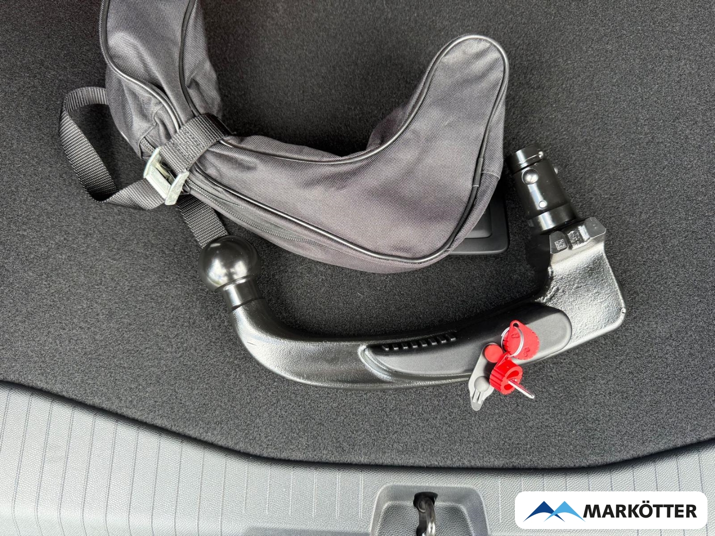 Fahrzeugabbildung Opel Grandland Electric Edition 73kWh **VORLAUFFAHRZEUG** AHK+SHZ