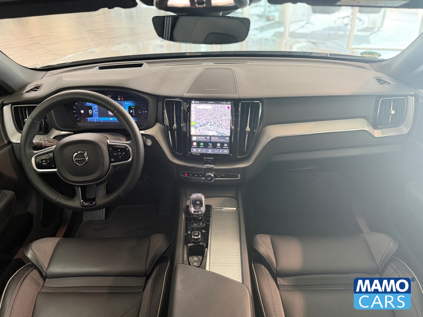 Fahrzeugabbildung Volvo XC60 T6 AWD Plus Dark ACC/BLIS/360°/HUD/PANO