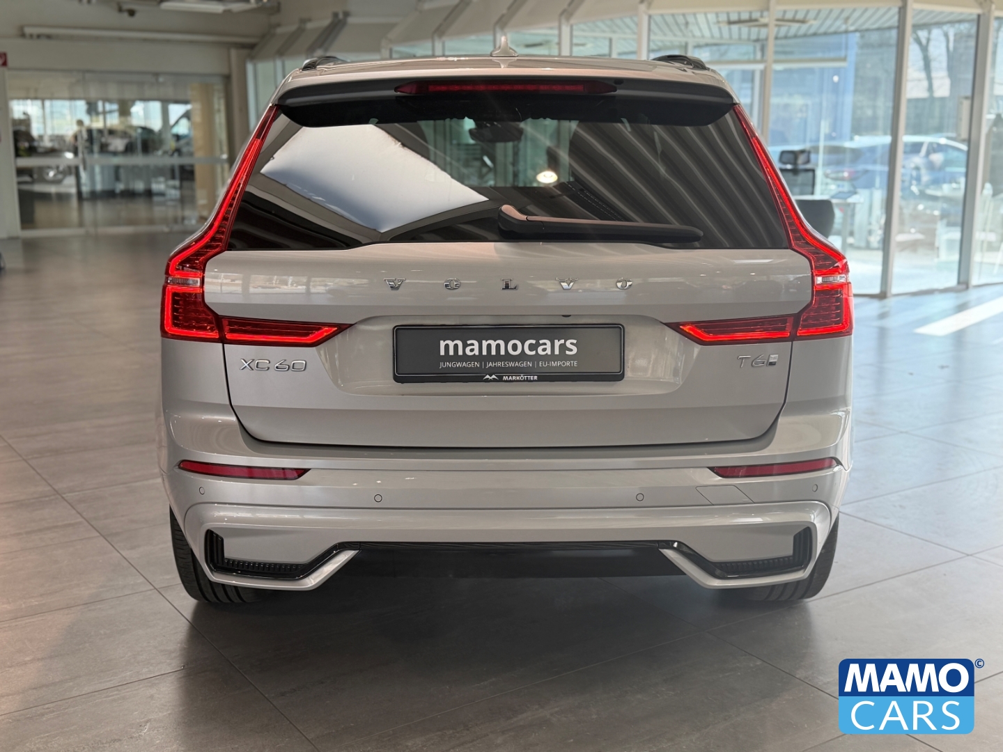 Fahrzeugabbildung Volvo XC60 T6 AWD Plus Dark ACC/BLIS/360°/HUD/PANO