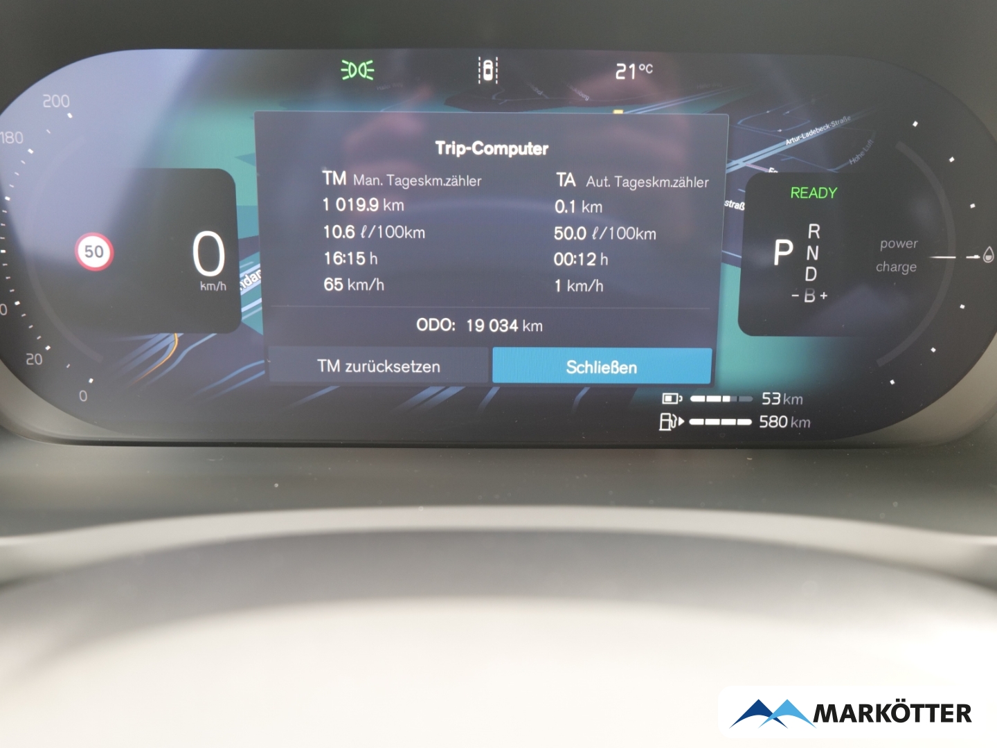 Fahrzeugabbildung Volvo XC90 T8 AWD Recharge Plus Dark 7-Sitzer/PANO/HUD
