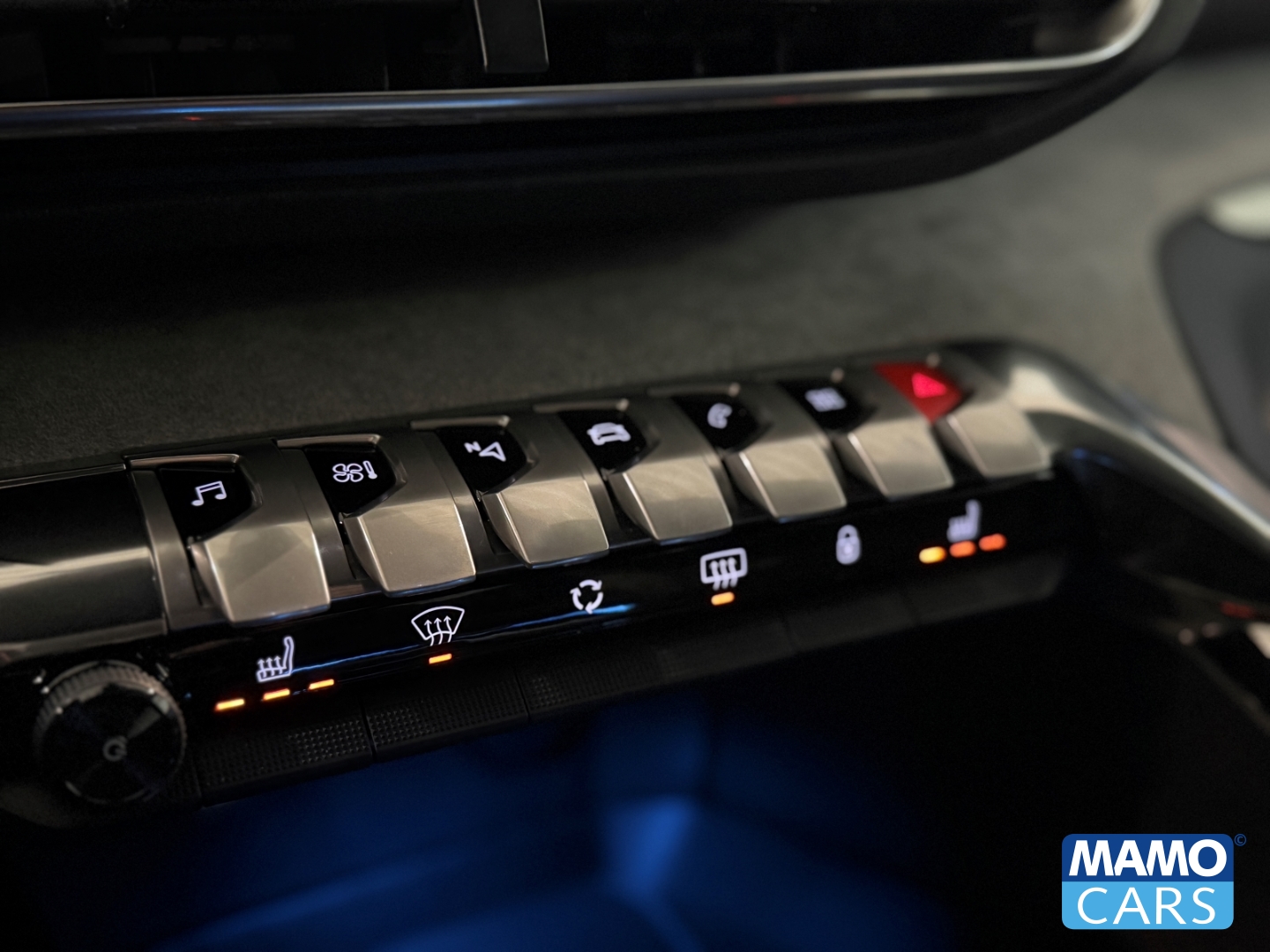 Fahrzeugabbildung Peugeot 5008 1.2 GT ACC/APPLE/BLIS/CAM/SHZ/NAVI