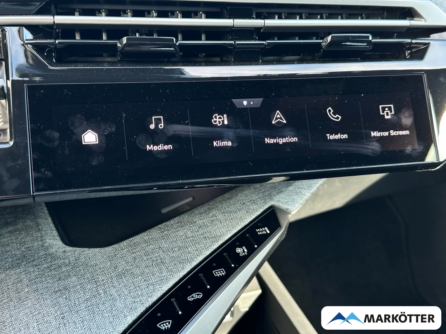 Fahrzeugabbildung Peugeot 3008 MHEV 145 Allure Business 360°/AHK/Allwetter