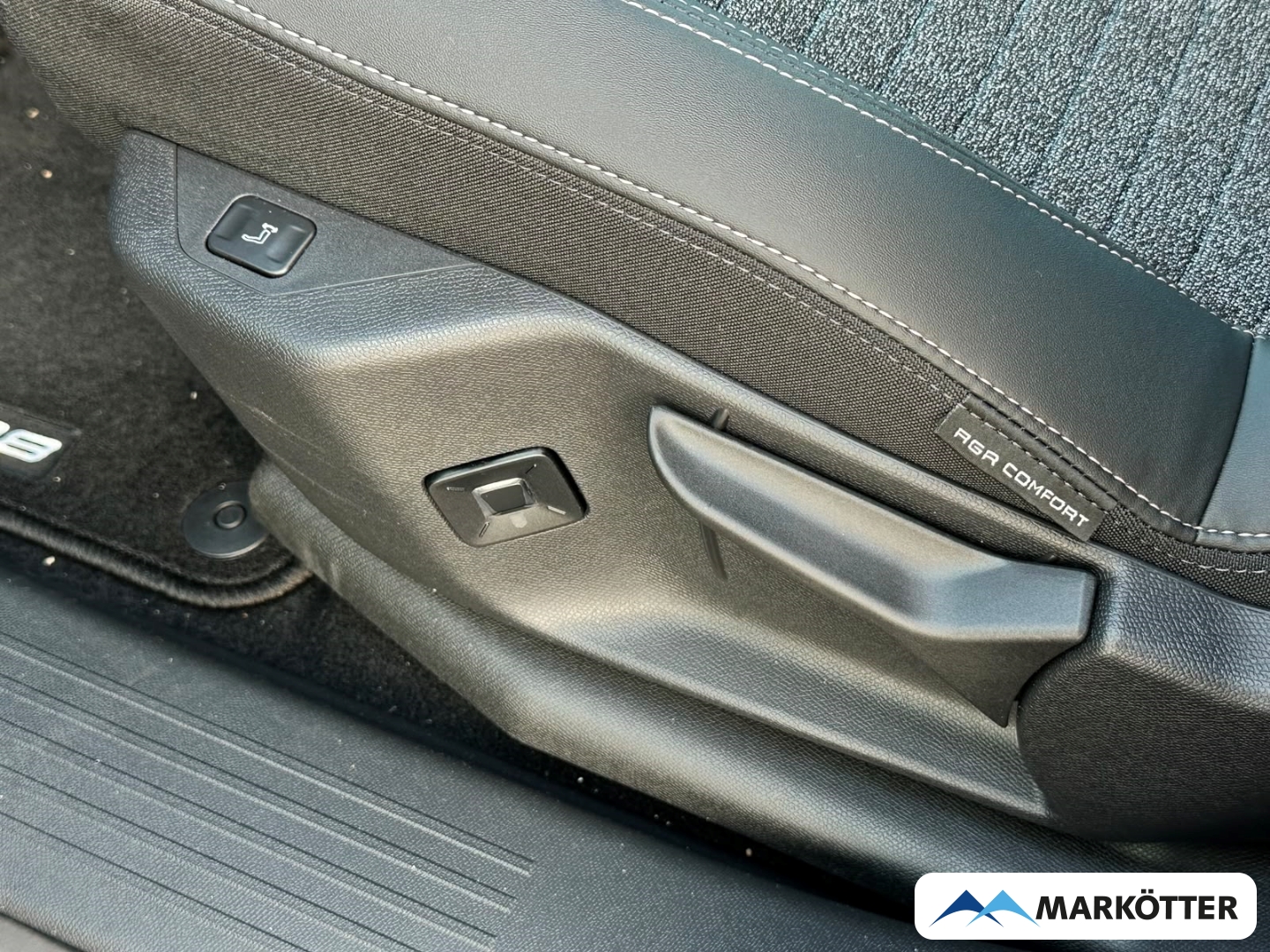 Fahrzeugabbildung Peugeot 3008 MHEV 145 Allure Business 360°/AHK/Allwetter