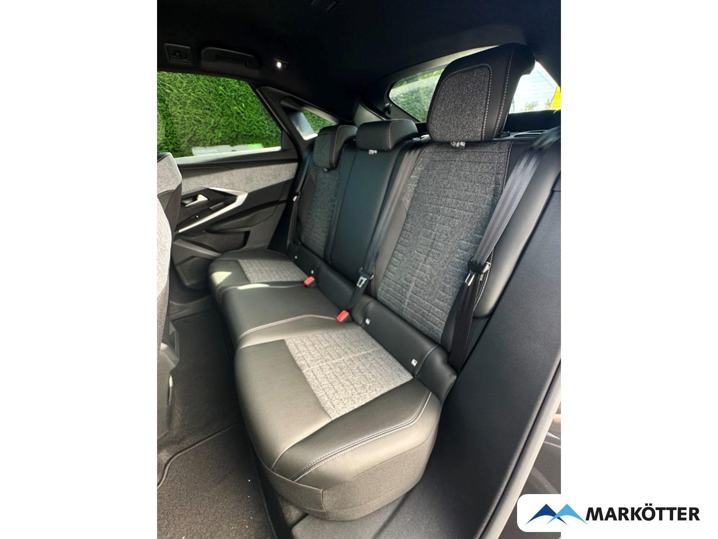 Fahrzeugabbildung Peugeot 3008 MHEV 145 Allure Business 360°/AHK/Allwetter