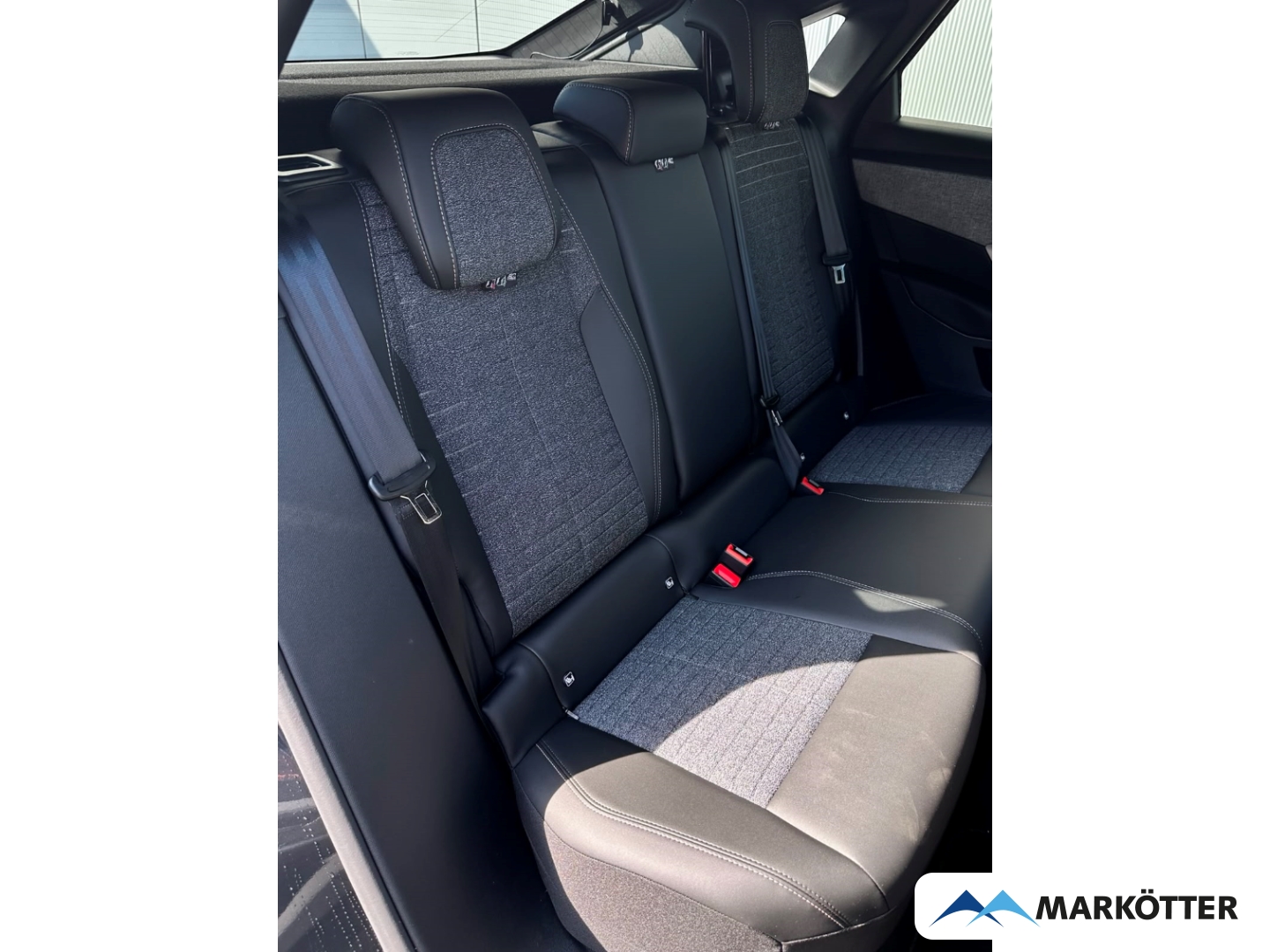 Fahrzeugabbildung Peugeot 3008 MHEV 145 Allure Business 360°/AHK/Allwetter