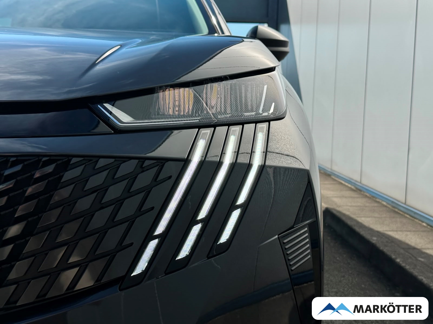 Fahrzeugabbildung Peugeot 3008 MHEV 145 Allure Business 360°/AHK/Allwetter