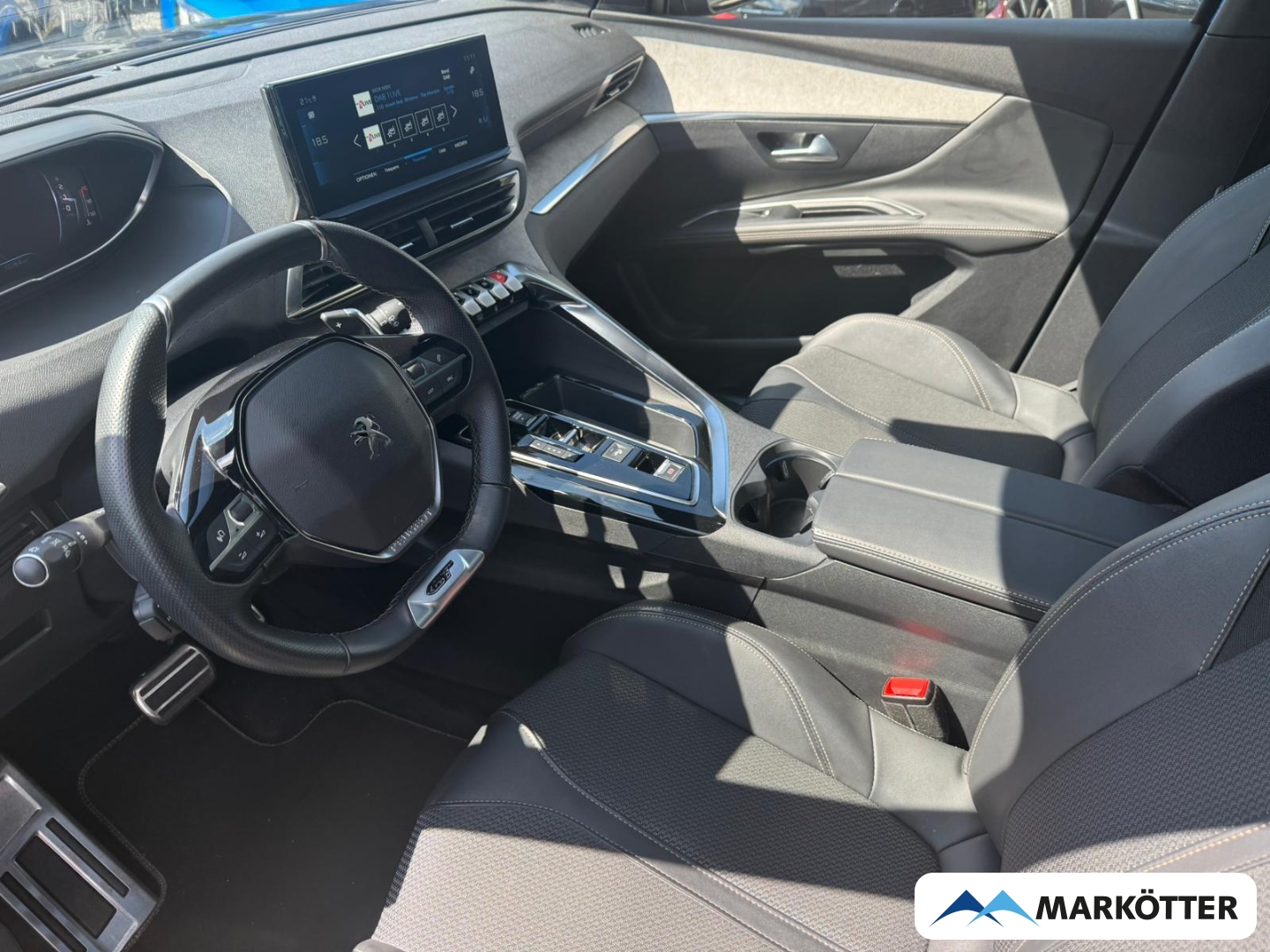 Fahrzeugabbildung Peugeot 5008 GT 7-Sitzer ACC/360CAM/DAB/LED/PANO/SHZ