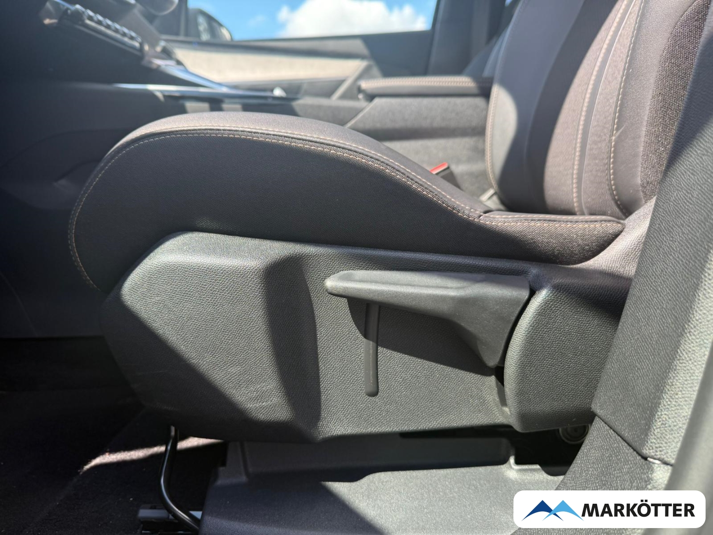 Fahrzeugabbildung Peugeot 5008 GT 7-Sitzer ACC/360CAM/DAB/LED/PANO/SHZ
