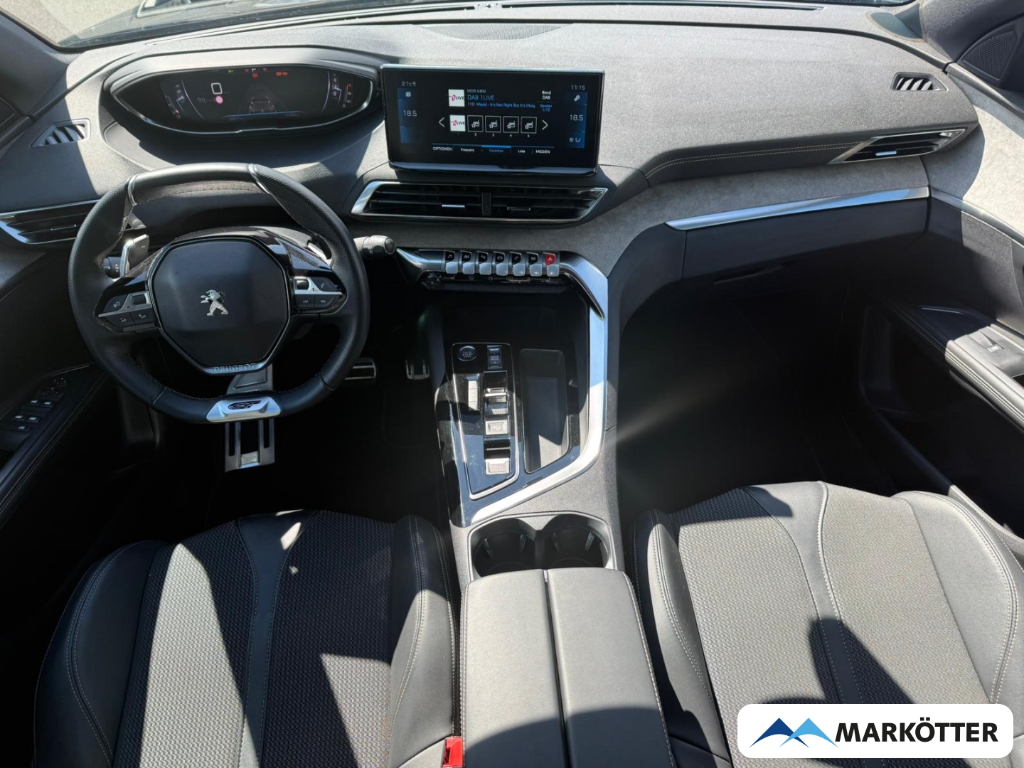 Fahrzeugabbildung Peugeot 5008 GT 7-Sitzer ACC/360CAM/DAB/LED/PANO/SHZ