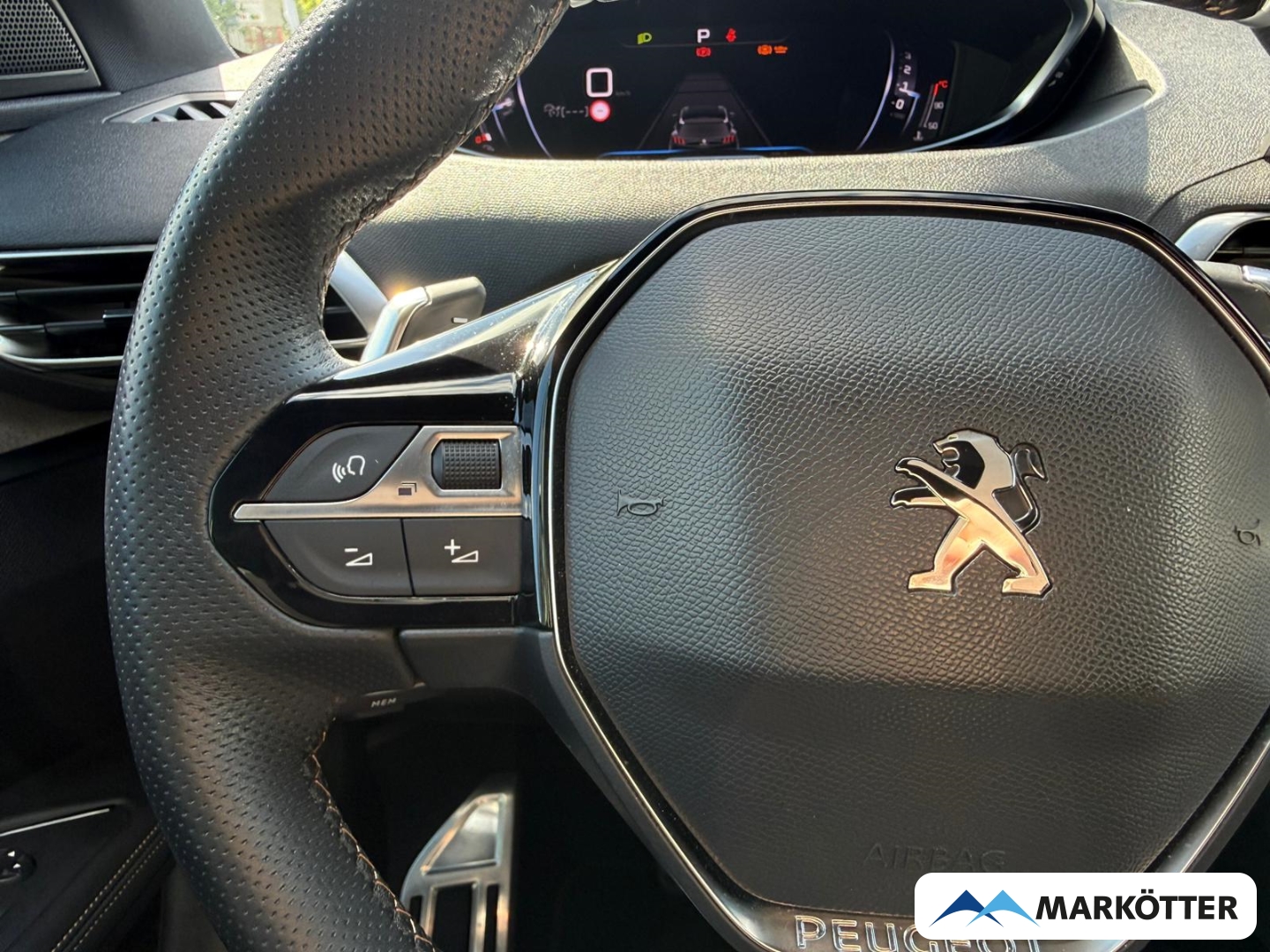 Fahrzeugabbildung Peugeot 5008 GT 7-Sitzer ACC/360CAM/DAB/LED/PANO/SHZ