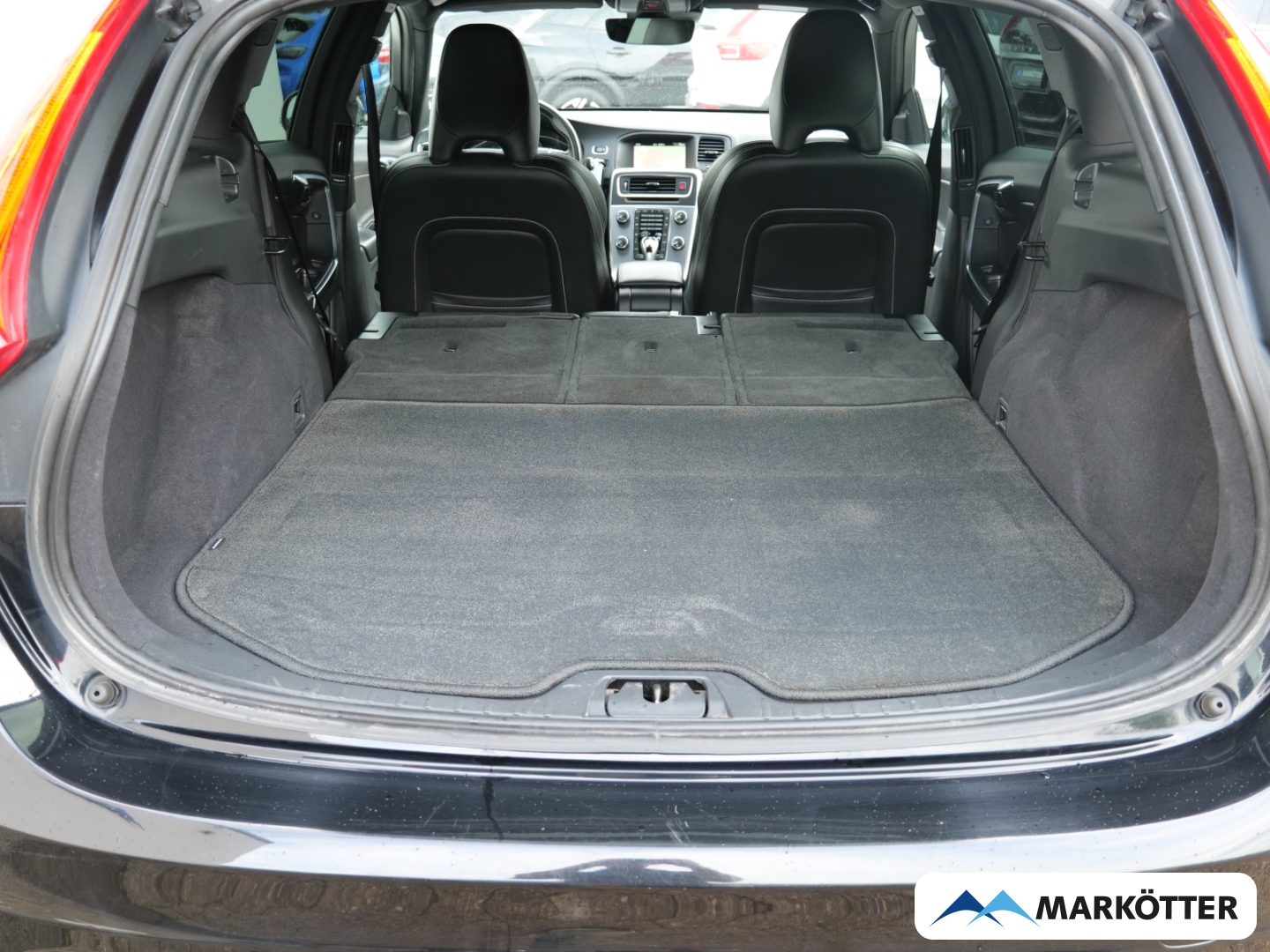 Fahrzeugabbildung Volvo V60 D4 Linje Svart Navi/BLIS/Xenon/Kamera