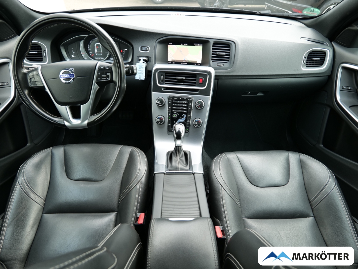 Fahrzeugabbildung Volvo V60 D4 Linje Svart Navi/BLIS/Xenon/Kamera