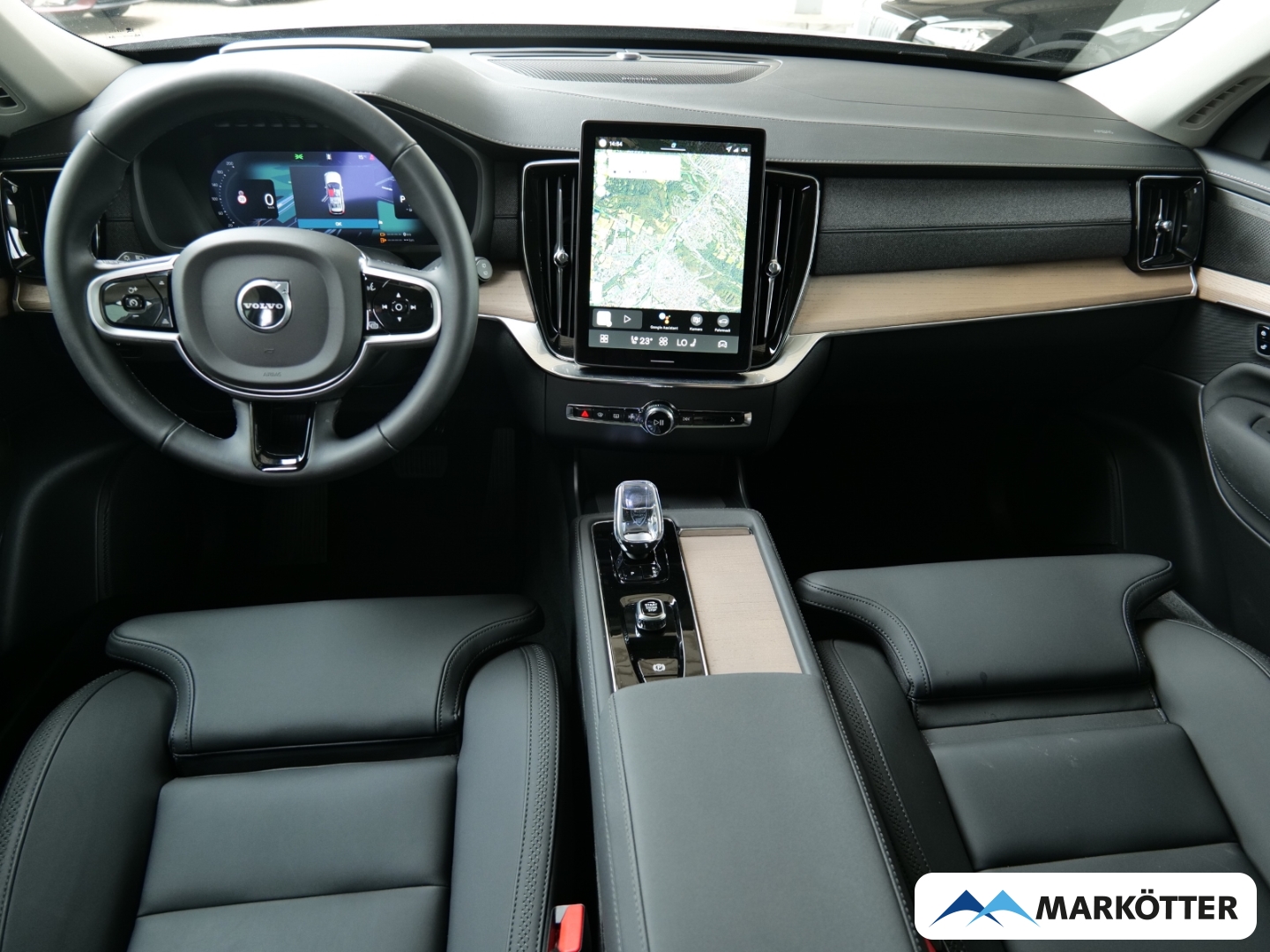 Fahrzeugabbildung Volvo XC90 T8 AWD Recharge Plus Bright 7-Sitzer/PANO