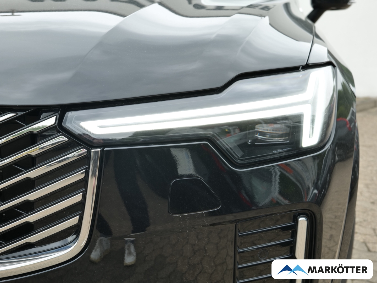 Fahrzeugabbildung Volvo XC90 T8 AWD Recharge Plus Bright 7-Sitzer/PANO
