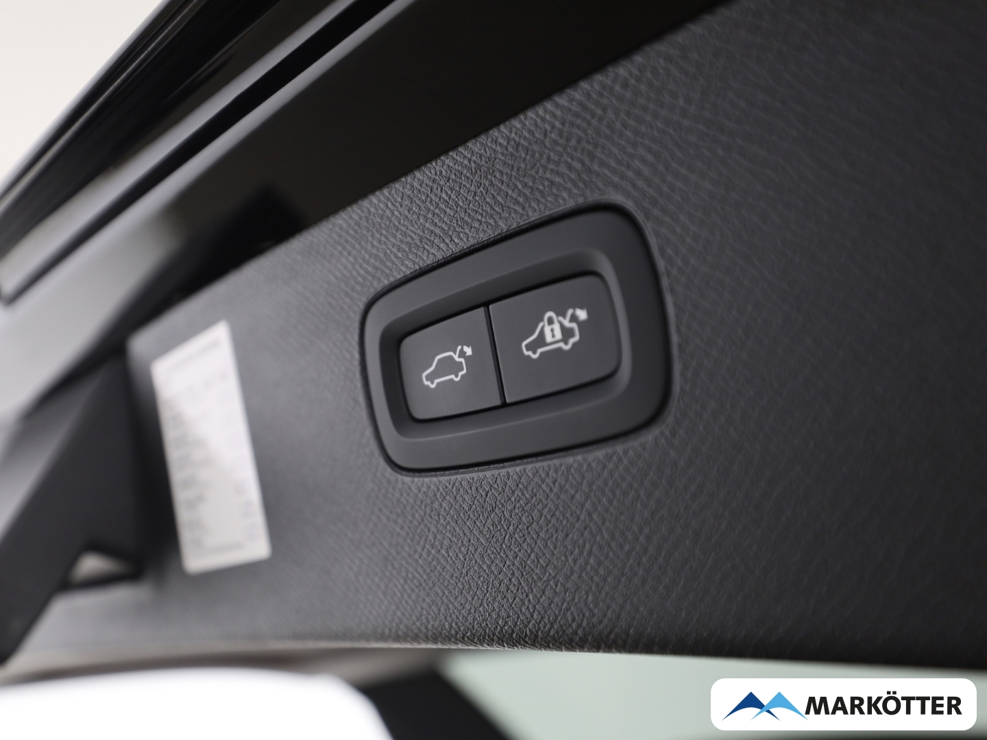 Fahrzeugabbildung Volvo XC90 T8 AWD Recharge Plus Bright 7-Sitzer/PANO