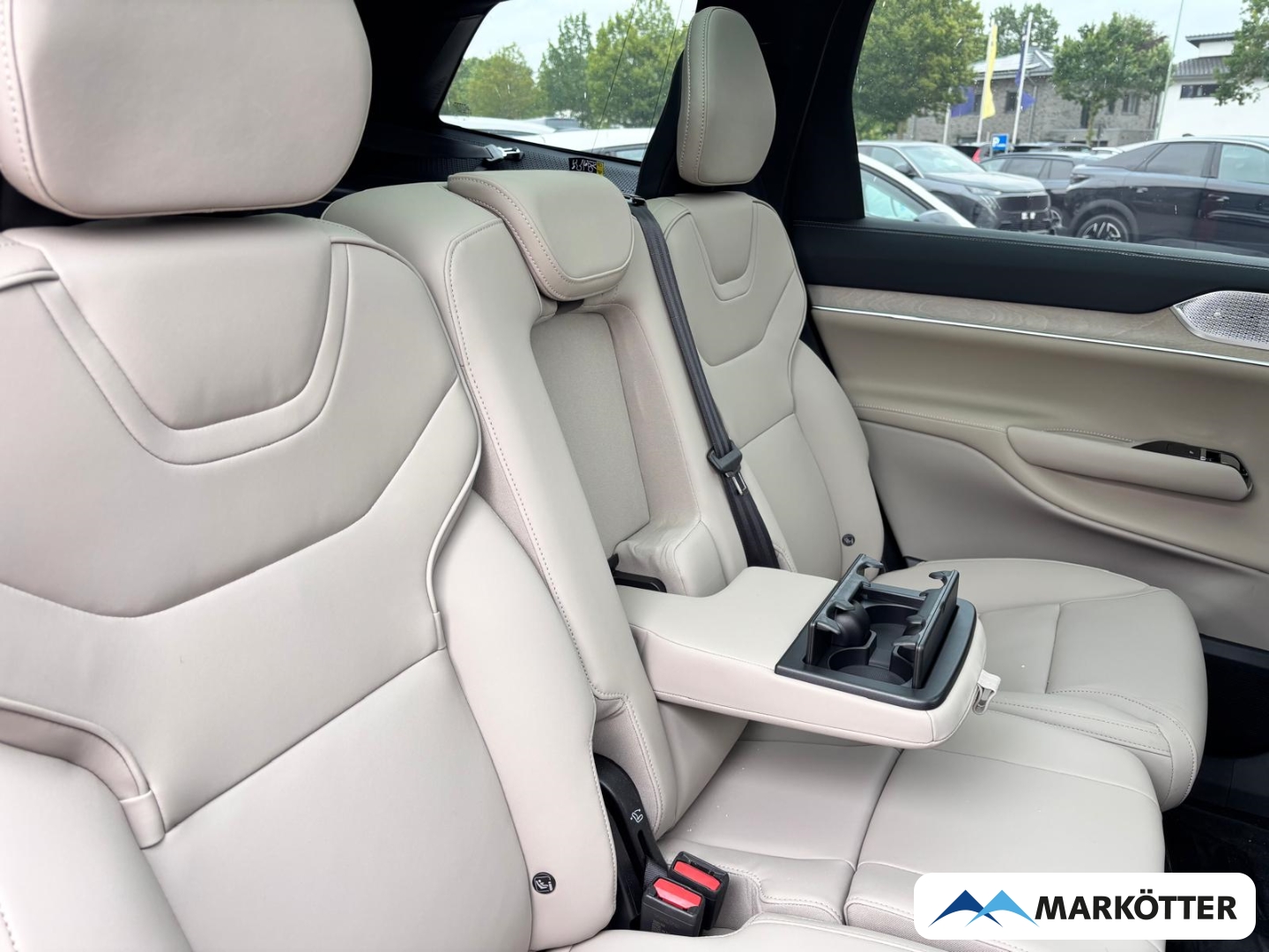 Fahrzeugabbildung Volvo EX90 AWD Ultra Performance Pure Electric 7-Sitz.
