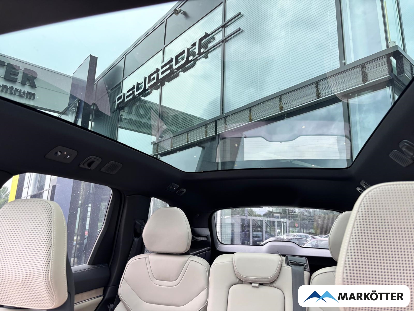 Fahrzeugabbildung Volvo EX90 AWD Ultra Performance Pure Electric 7-Sitz.