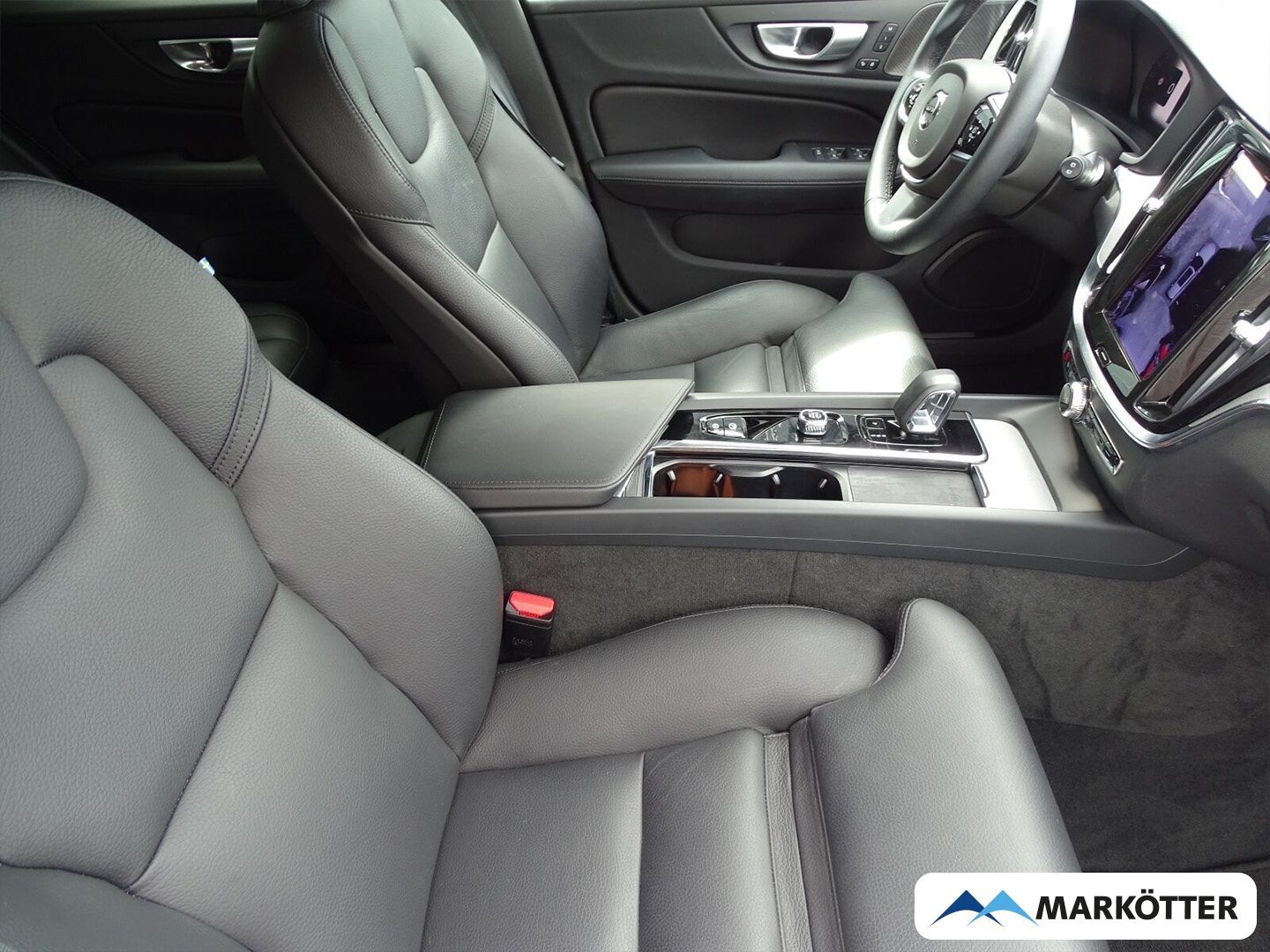 Fahrzeugabbildung Volvo V60 Plus Dark B4 EU6d/LED/PDC/SHZ/360°CAM/