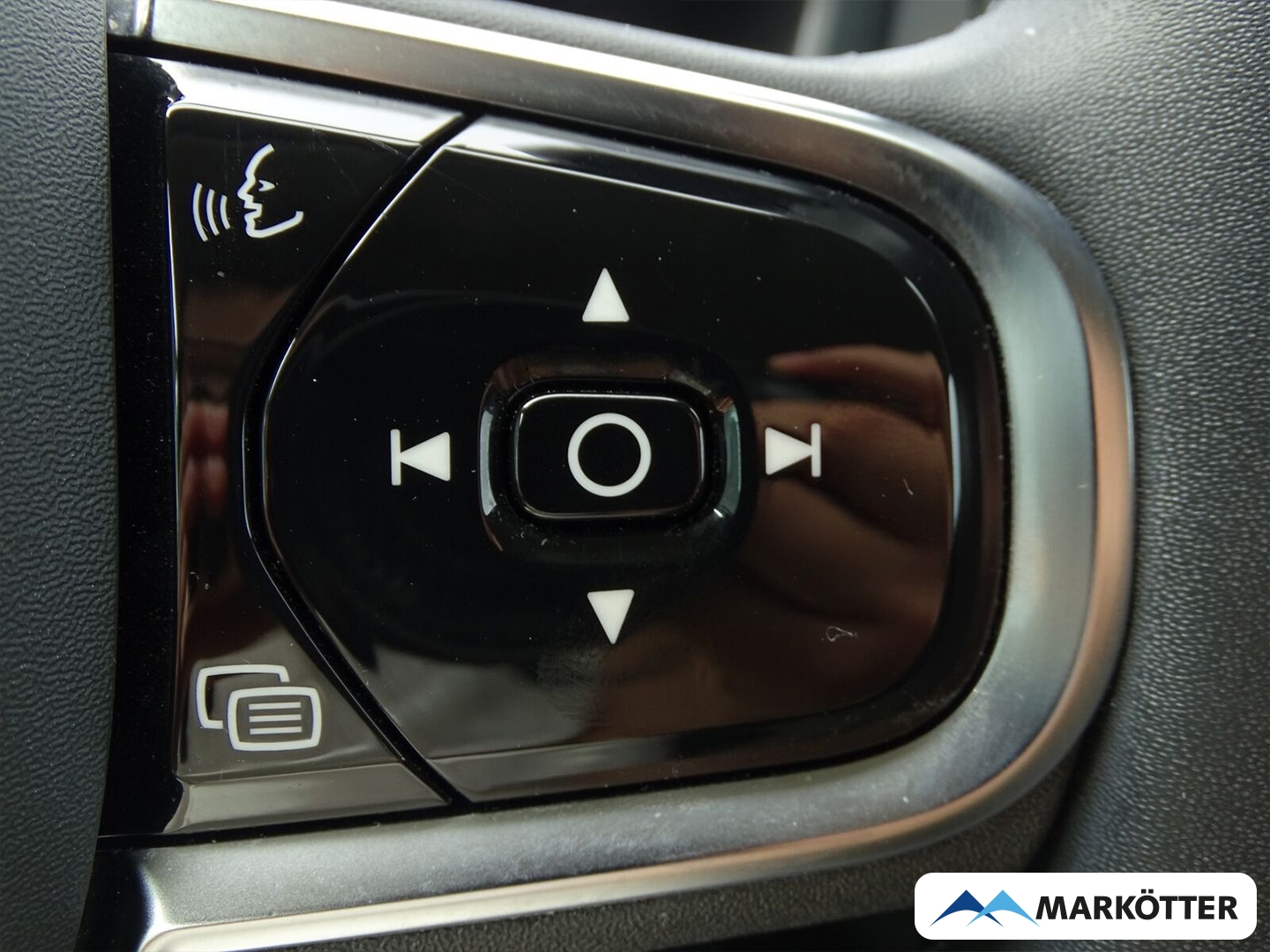 Fahrzeugabbildung Volvo V60 Plus Dark B4 EU6d/LED/PDC/SHZ/360°CAM/