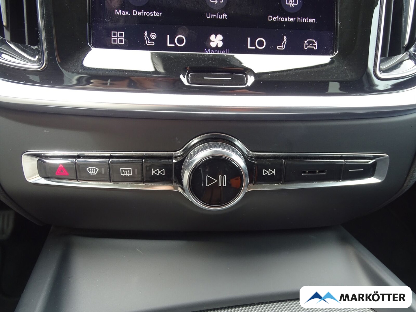 Fahrzeugabbildung Volvo V60 Plus Dark B4 EU6d/LED/PDC/SHZ/360°CAM/