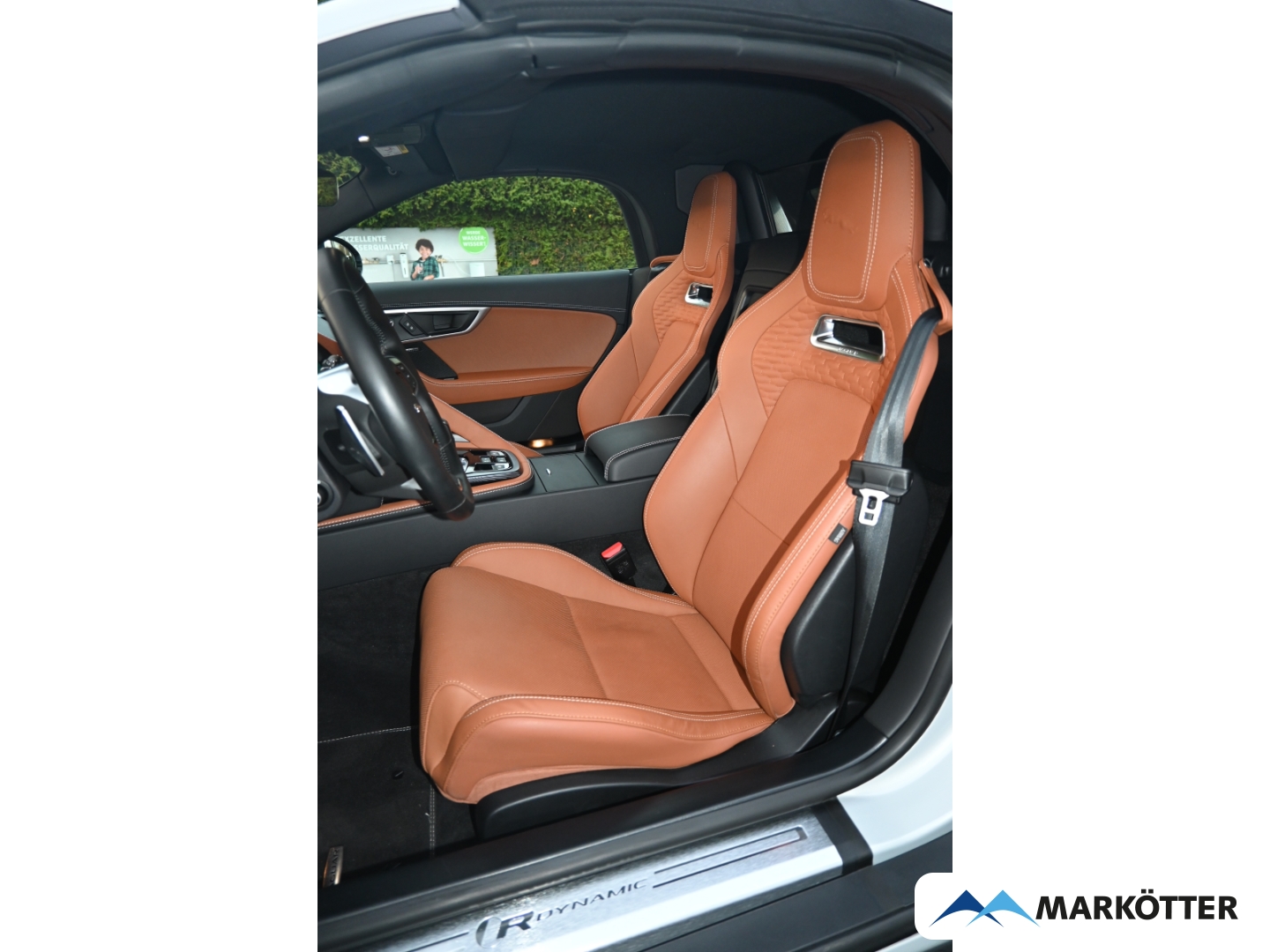 Fahrzeugabbildung Jaguar F-Type P300 R-Dynamic Cabriolet DAB/Klimasitze