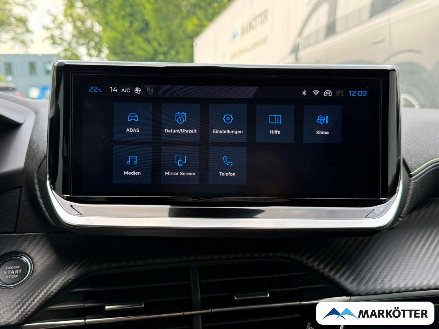 Fahrzeugabbildung Peugeot 208 Hybrid BlackPaket GT CAM/MASSAGE/NAVI/SHZ/TEMP