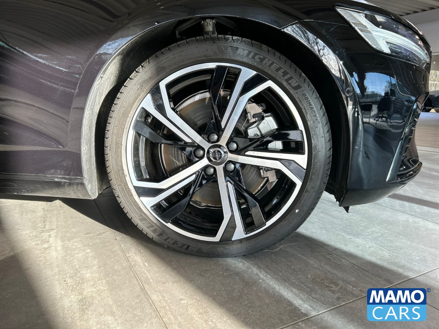 Fahrzeugabbildung Volvo V60 T6 AWD Plus Dark Recharge ACC/BLIS/360CAM/4xSHZ