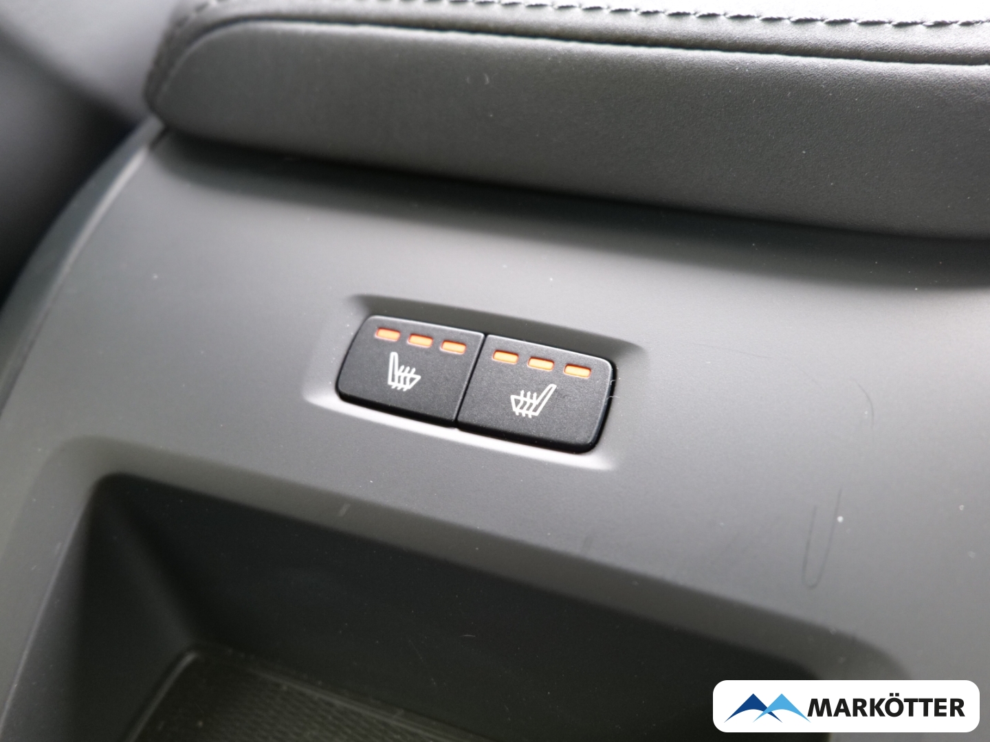 Fahrzeugabbildung Volvo XC60 B5 AWD Rückfahrkamera/Totwinkelassistent