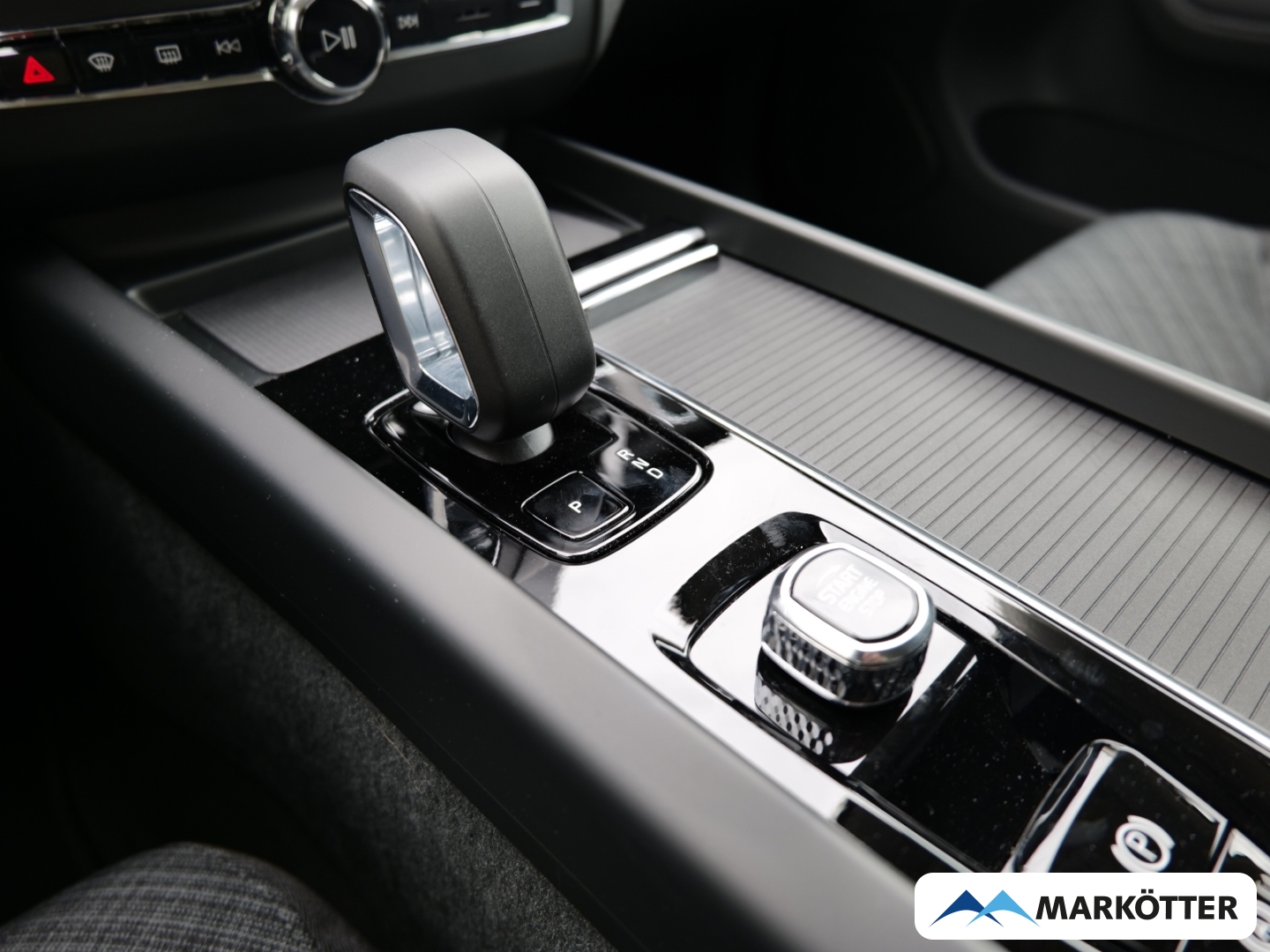 Fahrzeugabbildung Volvo XC60 B5 AWD Rückfahrkamera/Totwinkelassistent