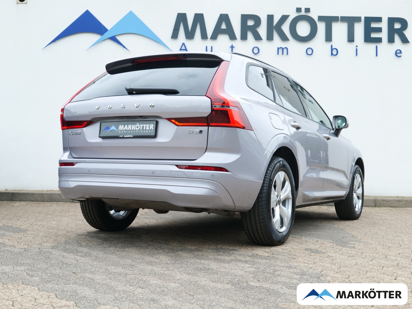Fahrzeugabbildung Volvo XC60 B5 AWD Rückfahrkamera/Totwinkelassistent