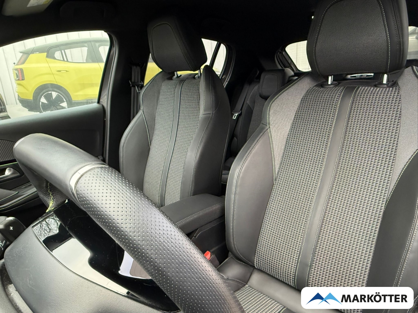 Fahrzeugabbildung Peugeot 208 GT SHZ/360CAM/NAVI/PDC/LED/CARPLY/TEMP
