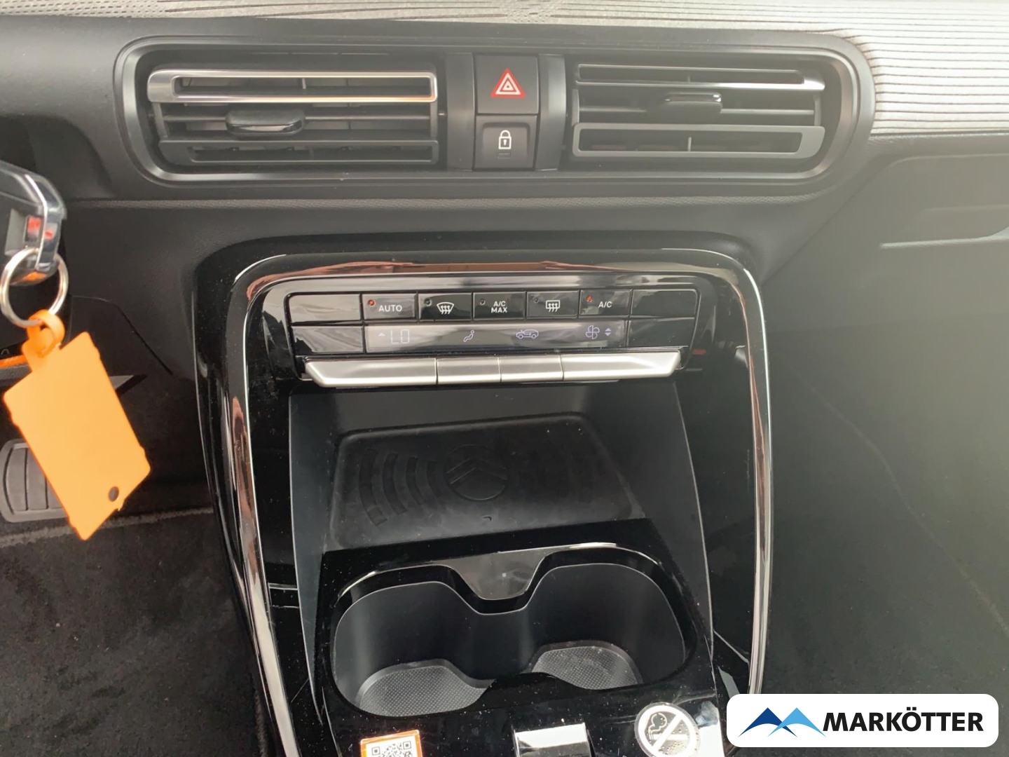 Fahrzeugabbildung Citroen C3 Aircross 113 MAX/Head-up/Navi/PDC/Kamera/LED