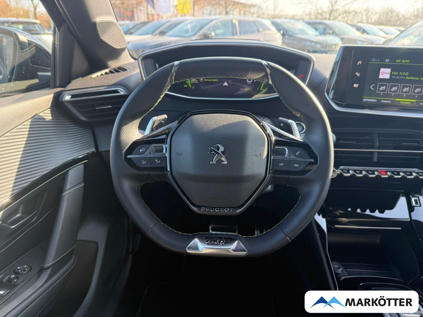 Fahrzeugabbildung Peugeot 208 GT SHZ/CAM/NAVI/PDC/TEMP/CARPY/LED