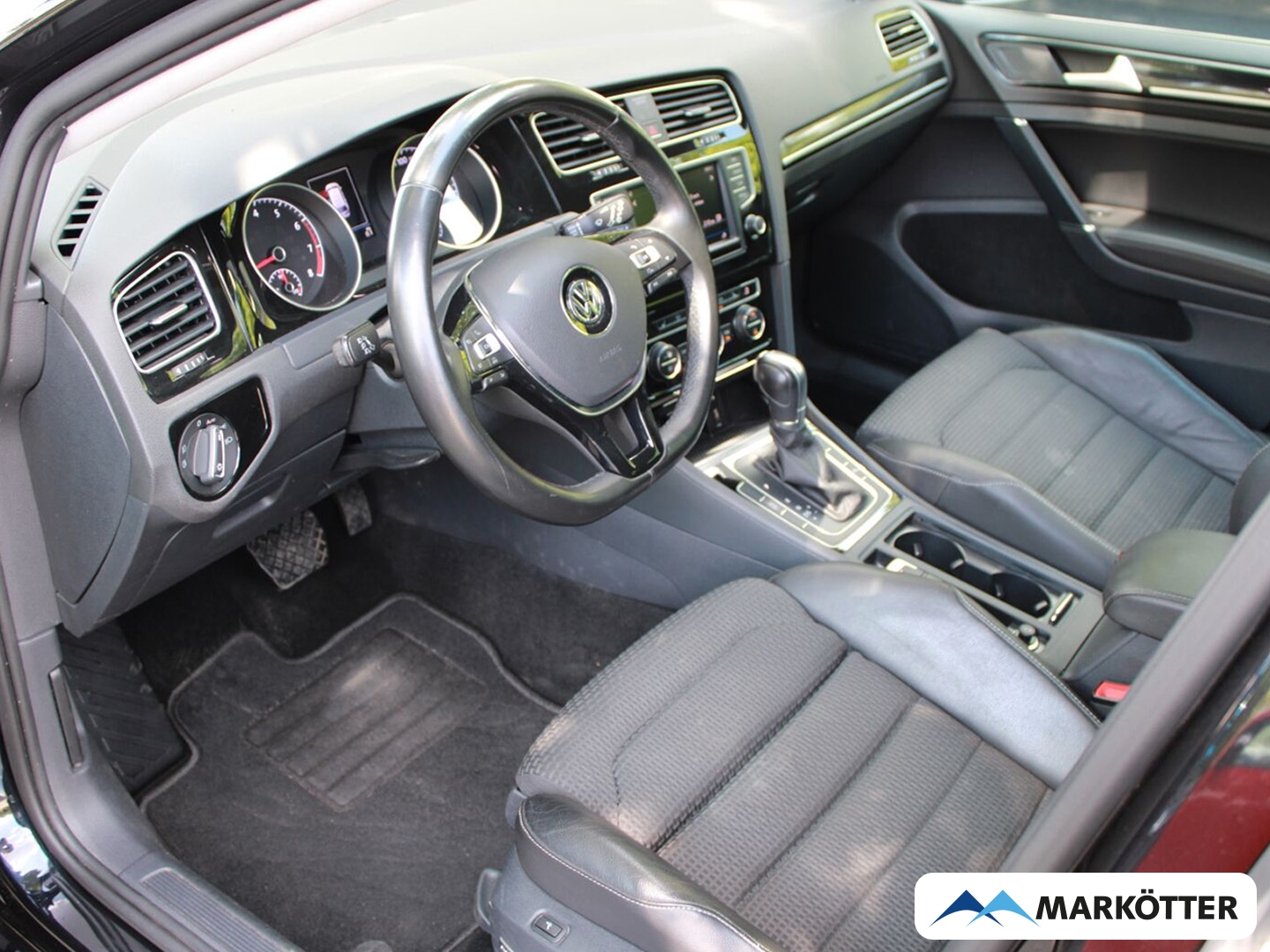 Fahrzeugabbildung Volkswagen Golf VII Variant Highline BMT NAVI/TEMPO/PDC
