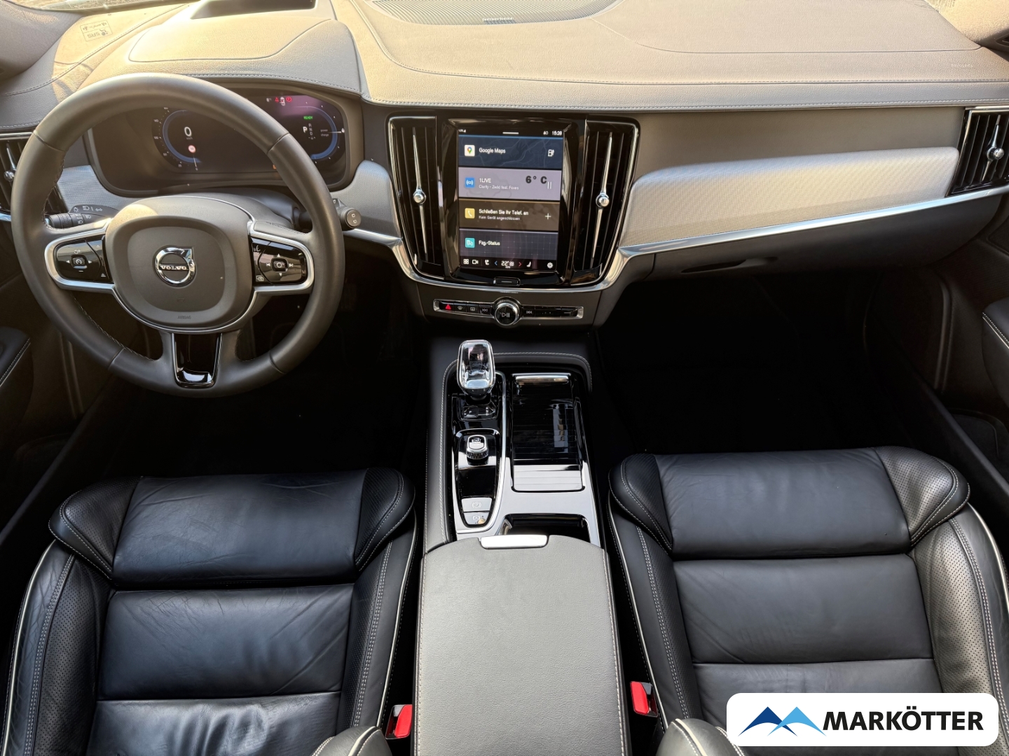 Fahrzeugabbildung Volvo V90 T8 AWD Ultimate Dark ACC/BLIS/LUFT/360°