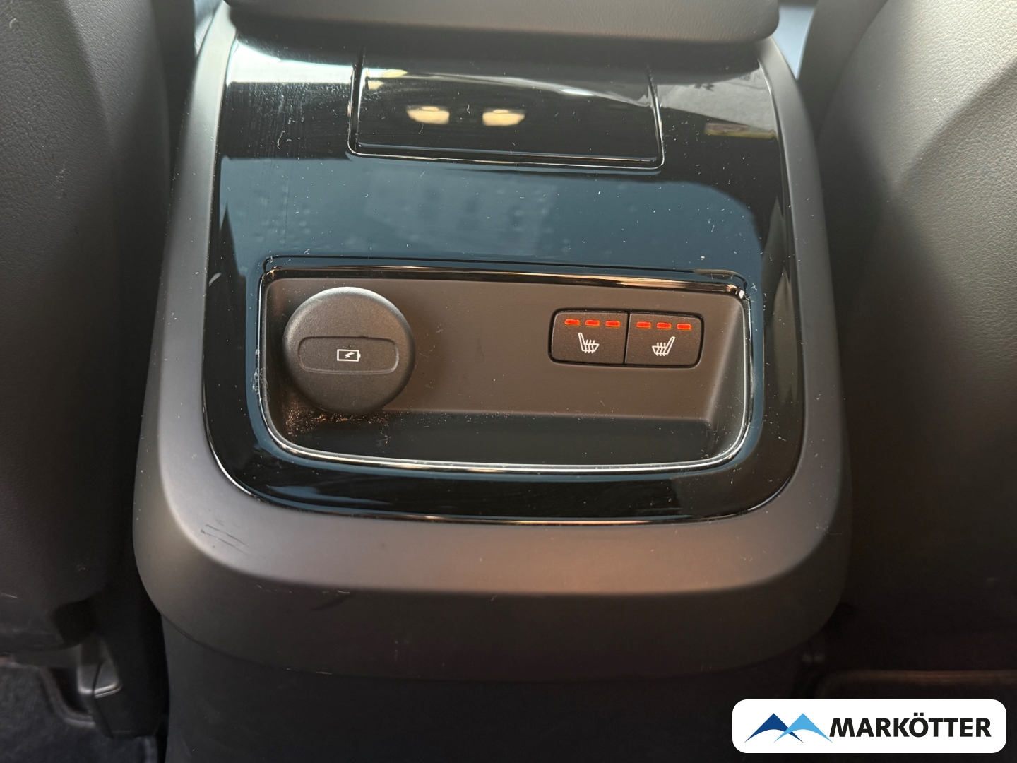 Fahrzeugabbildung Volvo V90 T8 AWD Ultimate Dark ACC/BLIS/LUFT/360°