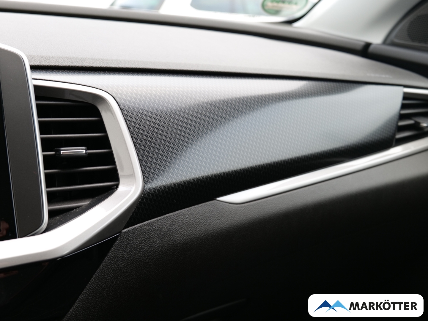Fahrzeugabbildung Opel Grandland 1.2 GS Mild Hybrid Black 180CAM/SHZ/LHZ