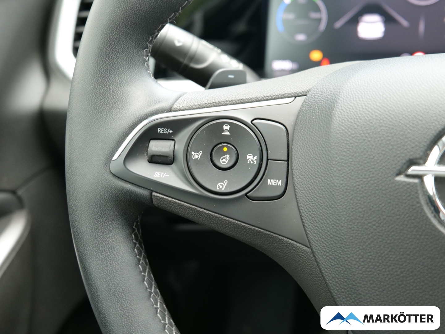 Fahrzeugabbildung Opel Grandland 1.2 GS Mild Hybrid Black 180CAM/SHZ/LHZ