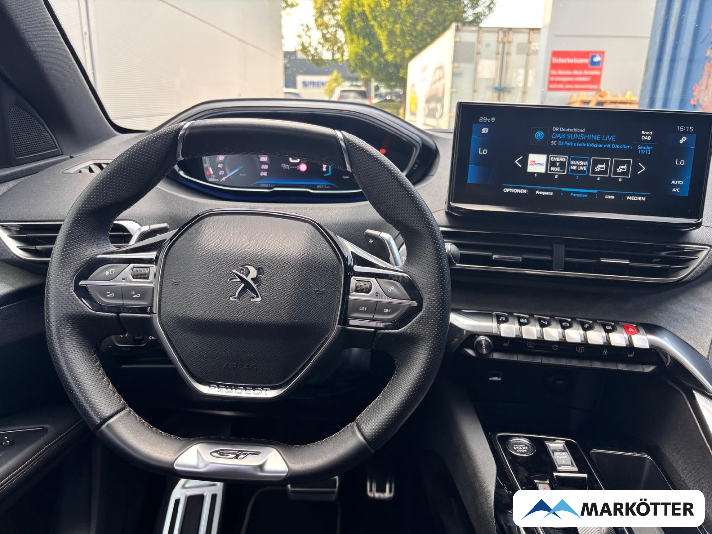 Fahrzeugabbildung Peugeot 5008 GT Hybrid 136 7-Sitzer AHK/ACC/BLIS/SHZ/CAM