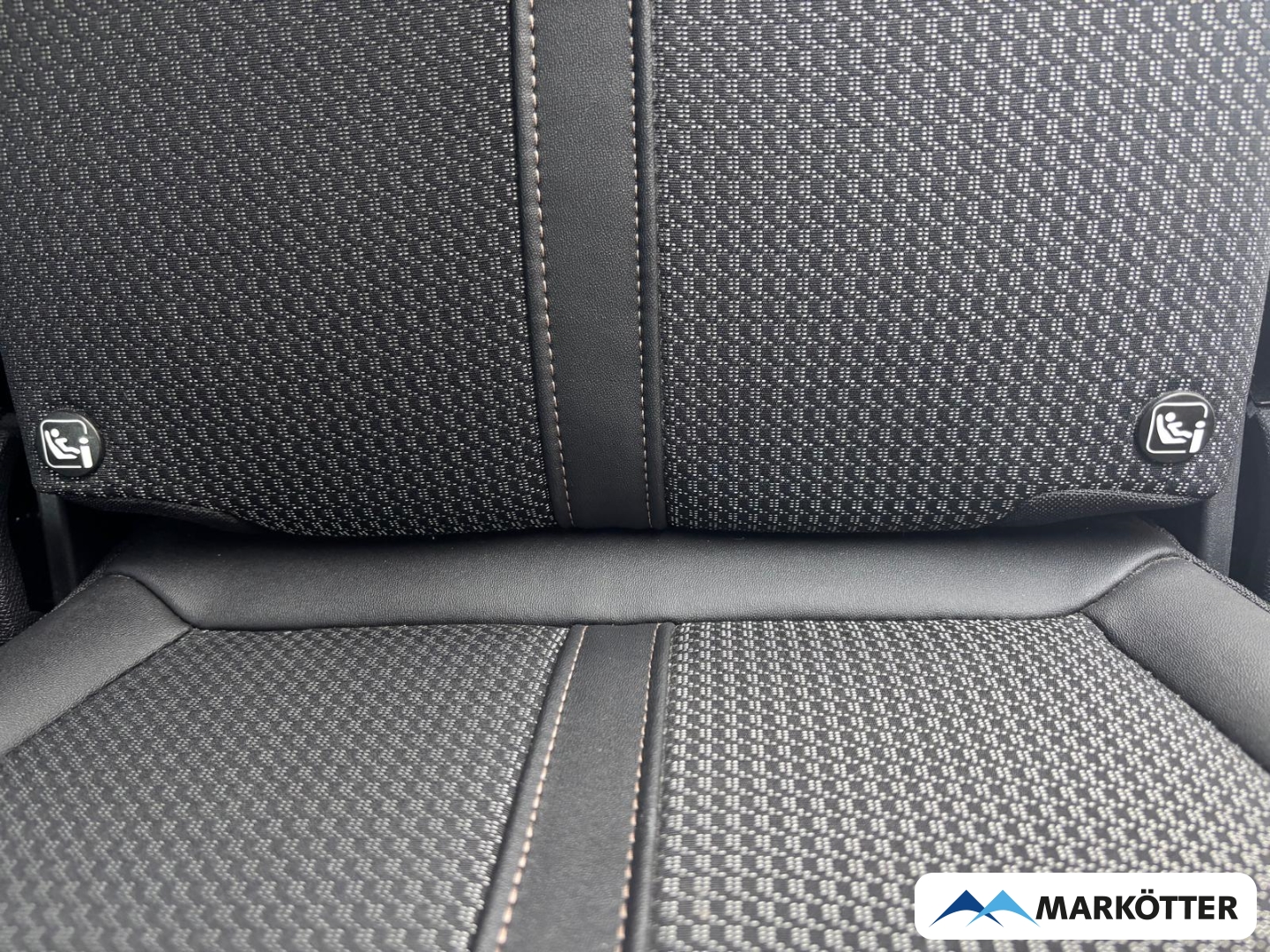 Fahrzeugabbildung Peugeot 5008 GT Hybrid 136 7-Sitzer AHK/ACC/BLIS/SHZ/CAM