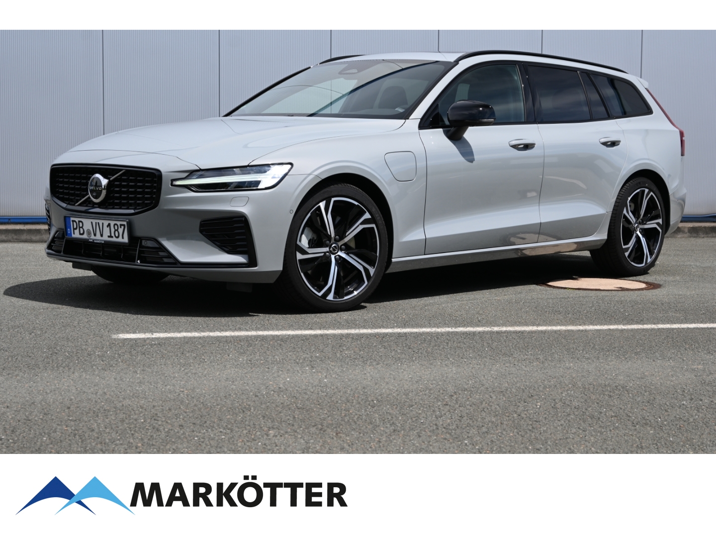 Volvo V60 T8 Plus Dark Business Paket/Pano/19''- Felge