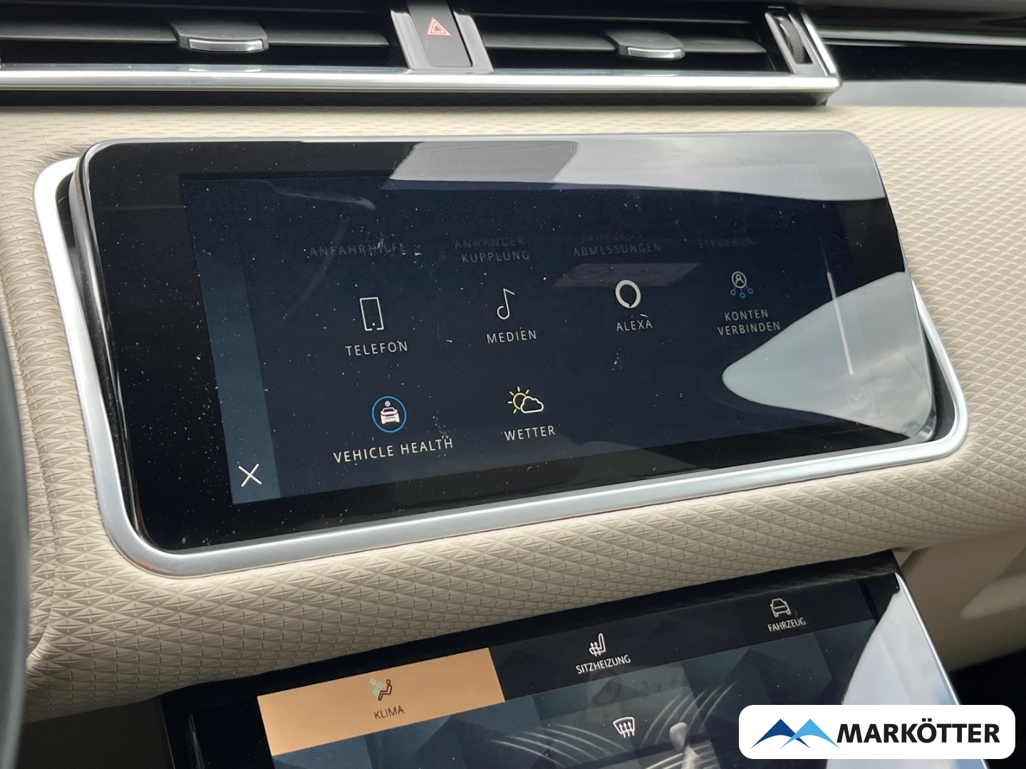 Fahrzeugabbildung Land Rover Range Rover Velar P250 R-Dynamic SE ACC/AHK/Memory