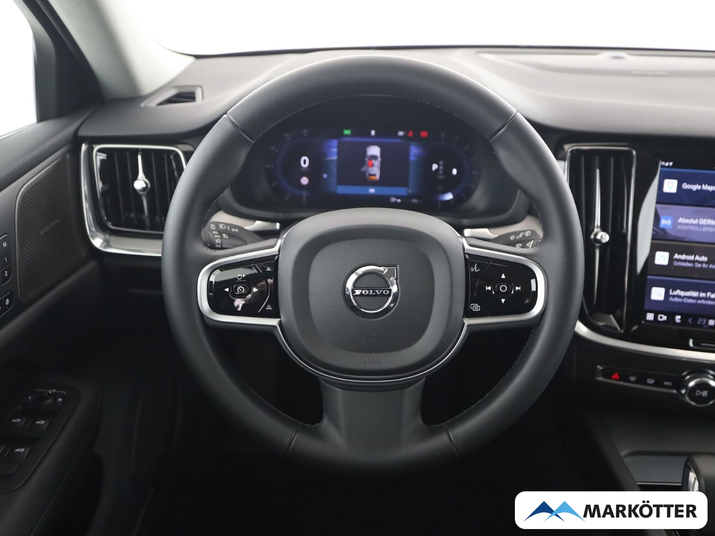 Fahrzeugabbildung Volvo V60 B4 Plus Dark ACC/360/Apple/BLIS/Voll-LED/19''